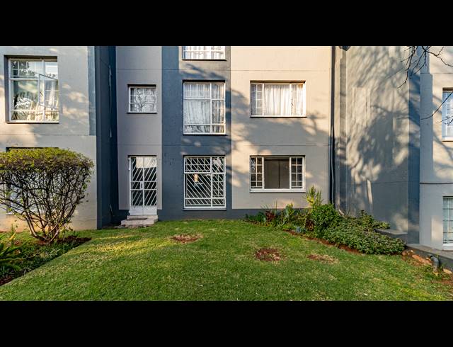 2 BEDROOM APARTMENT FOR SALE IN WELTEVREDEN PARK